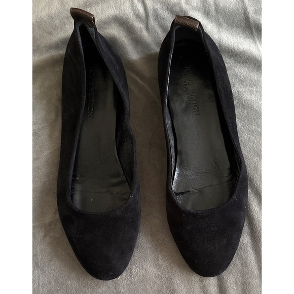 Louis Vuitton Flats - Picture 2 of 7